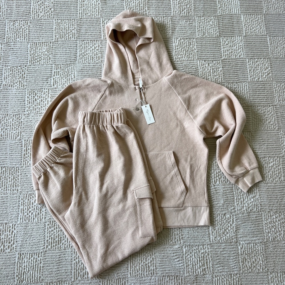 Rylee + Cru Woman’s Jogger Set